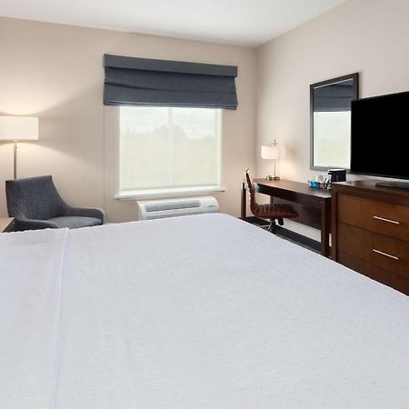 Hampton Inn By Hilton Nashville Airport Century Place Exterior photo