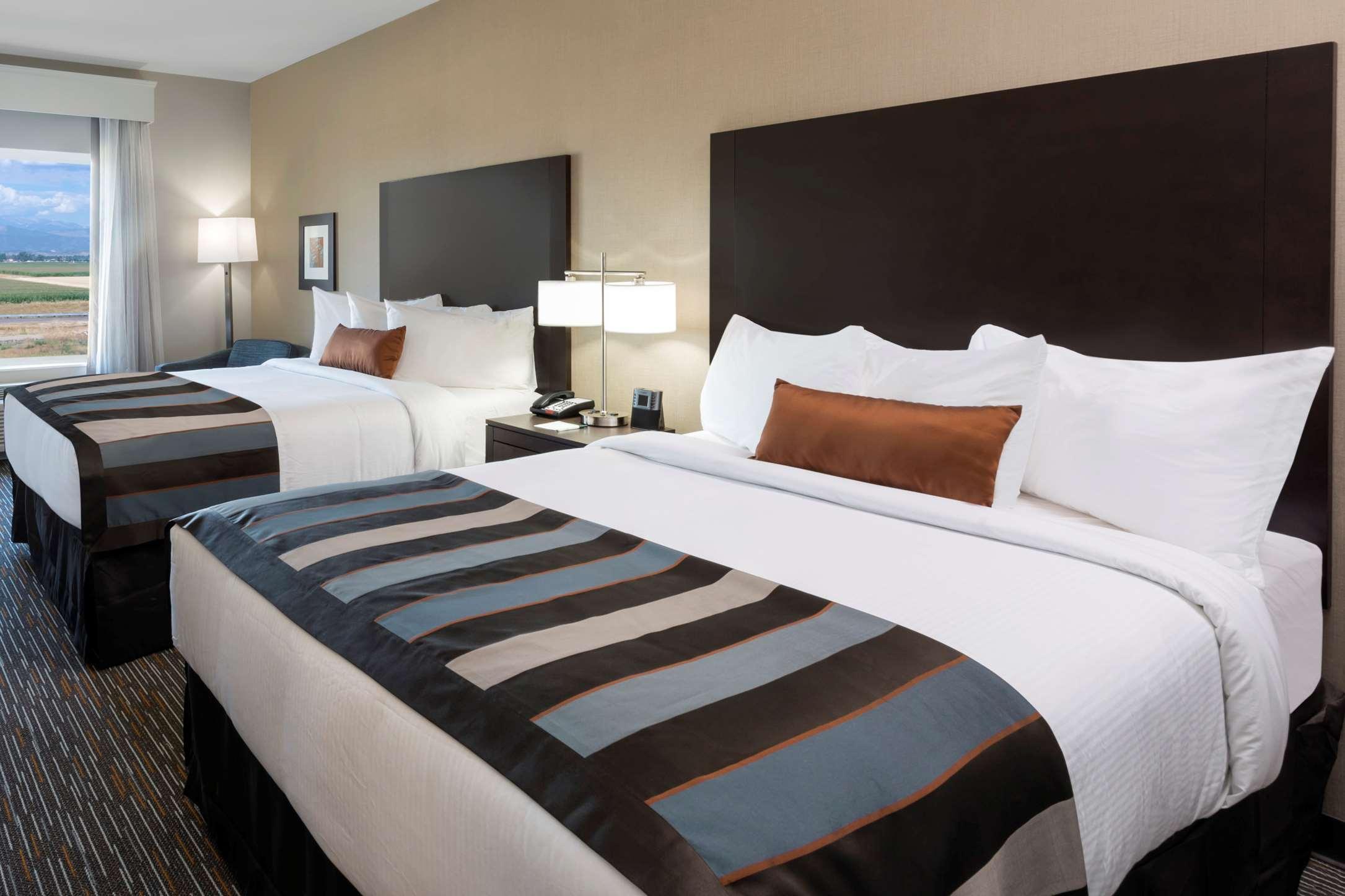Hampton Inn By Hilton Nashville Airport Century Place Exterior photo