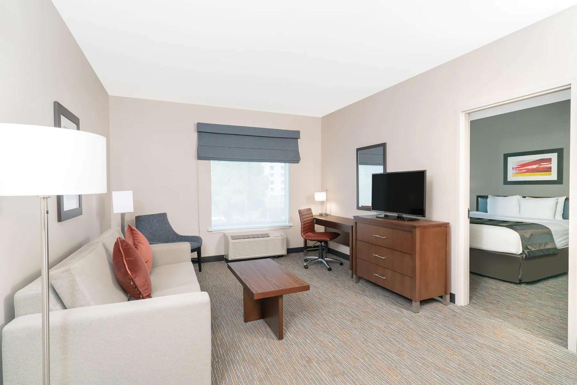Hampton Inn By Hilton Nashville Airport Century Place Exterior photo